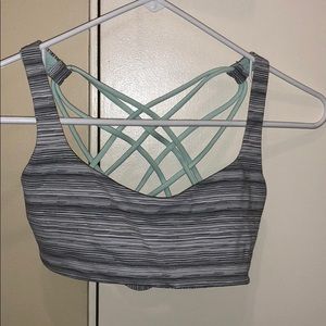 Lululemon sports bra